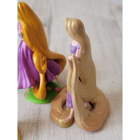 Disney Rapunzel princess playset toddler evil mother toy figure - Picture 9 of 15